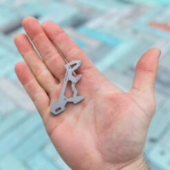 KeySmart AllTul Dino Keychain Multi-tool -Chefs Knives Store KS824 SS DNO Lifestyle OpenHand