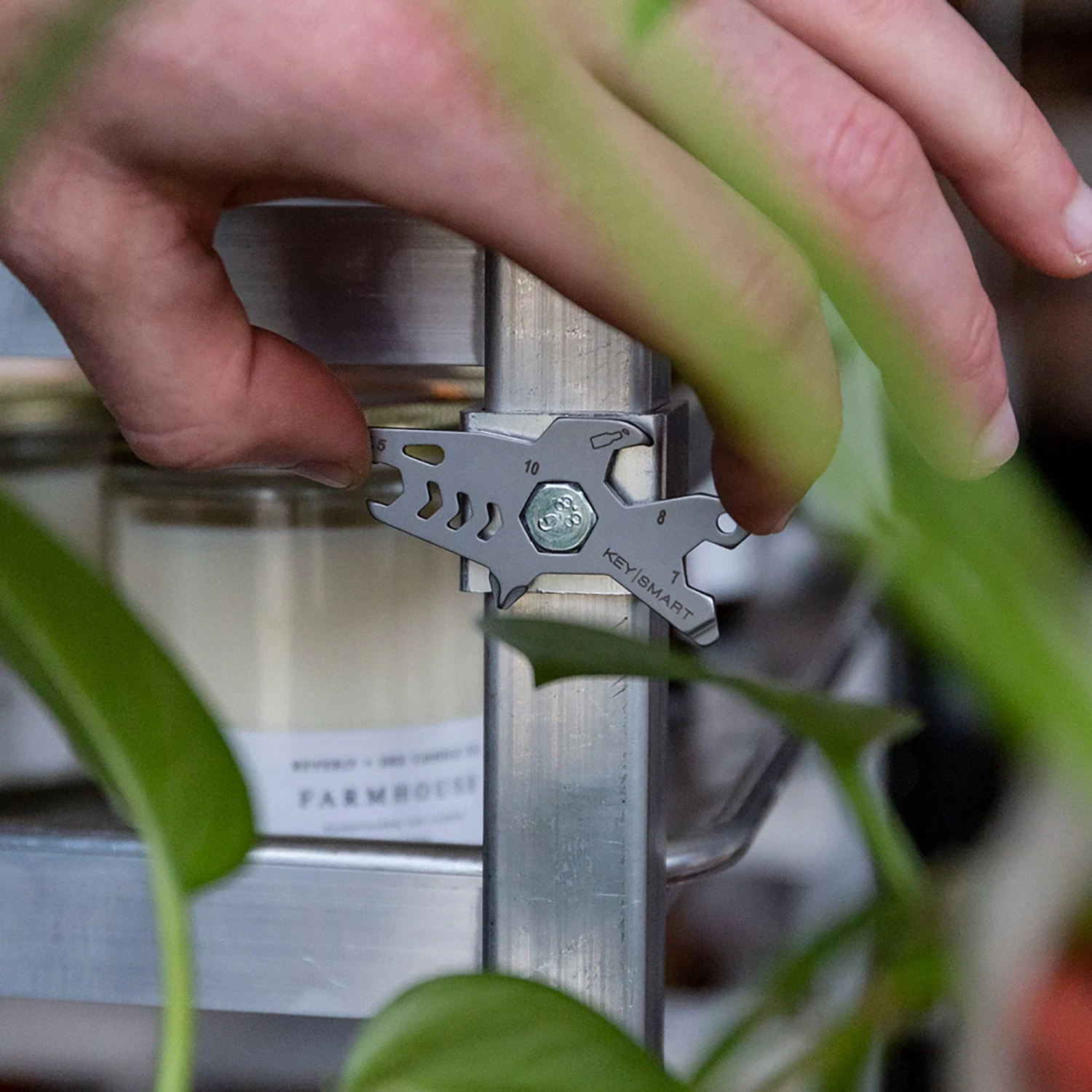 KeySmart AllTul Shark Keychain Multi-tool 8 KeySmart AllTul Shark Keychain Multi-tool - Image 6