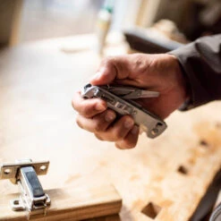 Leatherman FREE K4x Multipurpose Knife -Chefs Knives Store LT832660 Leatherman Free K4x In Hand Opening Scissors