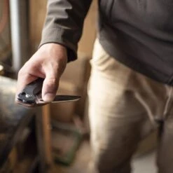 Leatherman FREE K4 Multipurpose Knife -Chefs Knives Store LT832664 Leatherman Free K4 In Hand Opening Blade