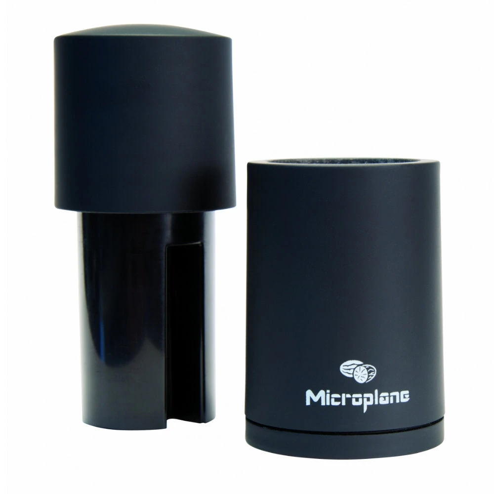 Microplane Spice Mill, Black 5 Microplane Spice Mill, Black - Image 3