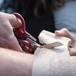 Leatherman Raptor Response Multipurpose Shears -Chefs Knives Store Raptor Response Wilderness Cutting Gauze