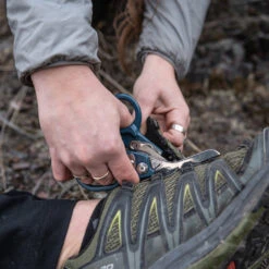 Leatherman Raptor Response Multipurpose Shears -Chefs Knives Store Raptor Response Wilderness Cutting Hiking Boot Blue