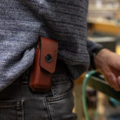 Leatherman Ainsworth Leather Belt Sheath, Large -Chefs Knives Store lt834936 onbelt x1000 c0faec32 9847 4504 9c70 0a483b281756