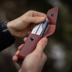 Leatherman Ainsworth Leather Belt Sheath, Large -Chefs Knives Store lt834936 openinhand x1000 b4cc3d8f 5754 4733 83df 8331ccc4ccbf