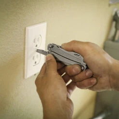 Leatherman Sidekick Multi-Tool With Nylon Sheath -Chefs Knives Store ltsidekick flatscrewdriver1x1000