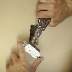 Leatherman Sidekick Multi-Tool With Nylon Sheath -Chefs Knives Store ltsidekick jaws2x1000