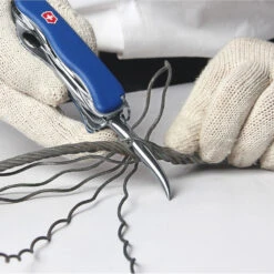 Victorinox Skipper Pro Lockblade Swiss Army Knife -Chefs Knives Store sa85032mw marlin spike in use x1000 abe84430 62db 4c53 8c87 9949ac33b4d5